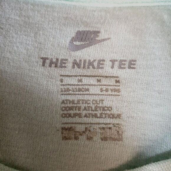 Nike Girls Tee S Mint Green Athletic Fit Triple Swoosh Logo School Sporty 5-6 yr - Picture 4 of 4